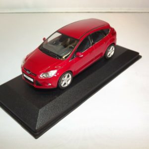 Ford Modellauto Kollektion 1:43 (Ford Edge Ruby Rot) LC35021801