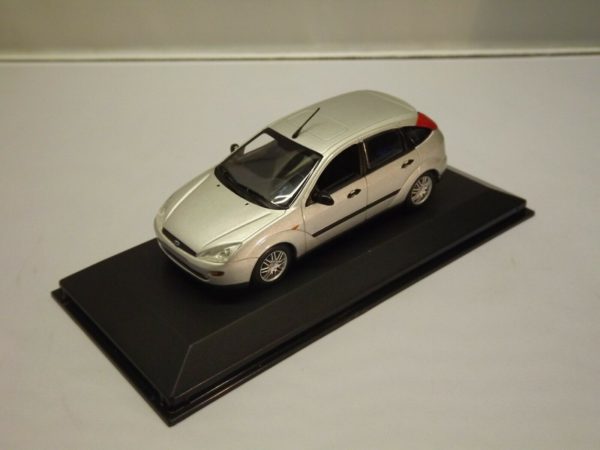 Ford Modellauto Kollektion 1:43 (Ford Fiesta '01 3-türig) 2322106 – Bild 2