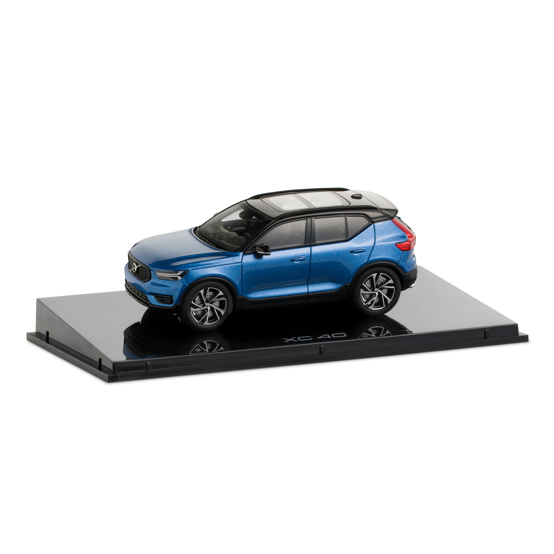 Volvo XC40 Modellauto 1:43 Blau