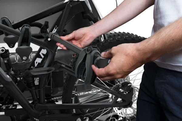 Thule EasyFold XT  3-Bike Anhängerkupplungs-Fahrradträger schwarz – Bild 6